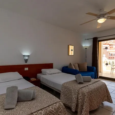 Apartment Lovely Communal Heated Pool Los Cristianos (Tenerife)