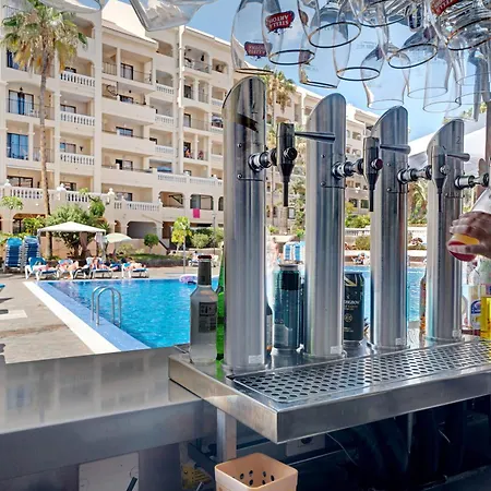 Lovely Communal Heated Pool Apartment